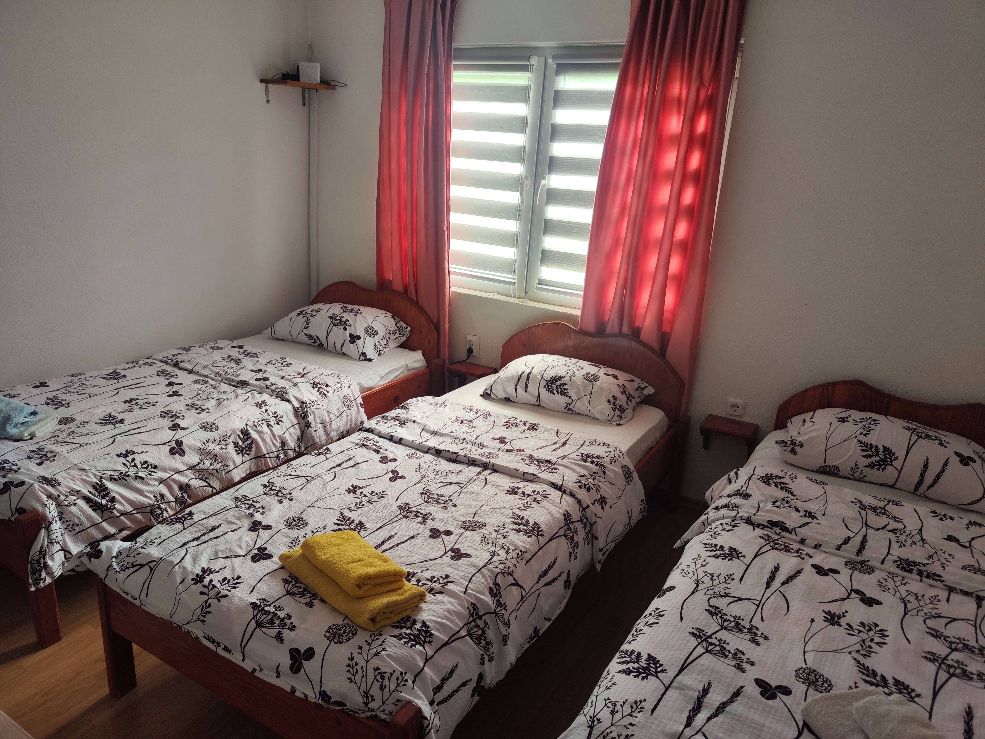 Room 1 - Three Beds - 3